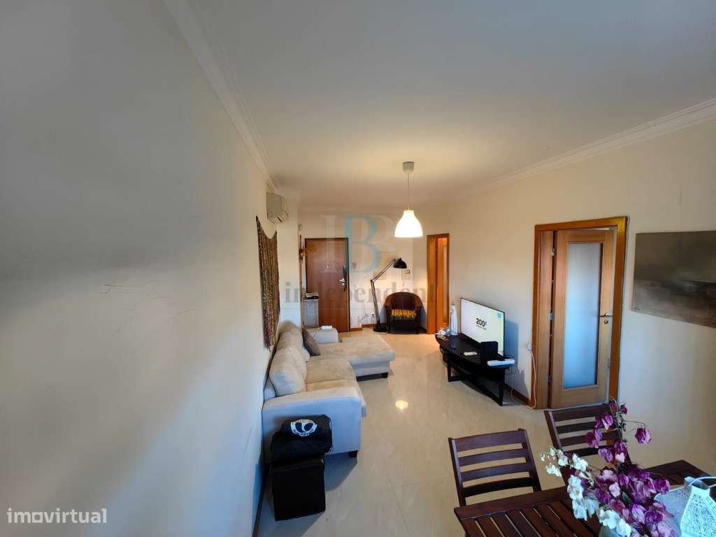 Excelente e luminoso T1 Costa da Caparica-10