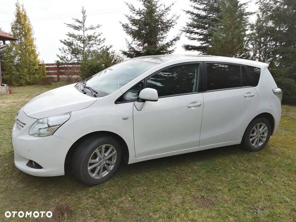 Toyota Verso 1.6 Premium - 5