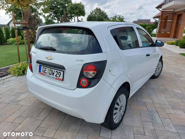 Chevrolet Aveo 1.2 LS - 17