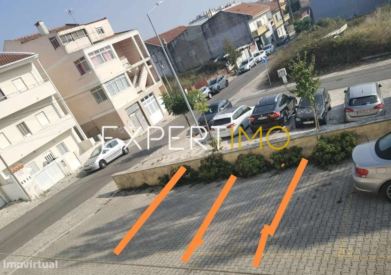 Apartamento T3, com 3 lugares de parqueamento a 10 minutos Lisboa -...-25