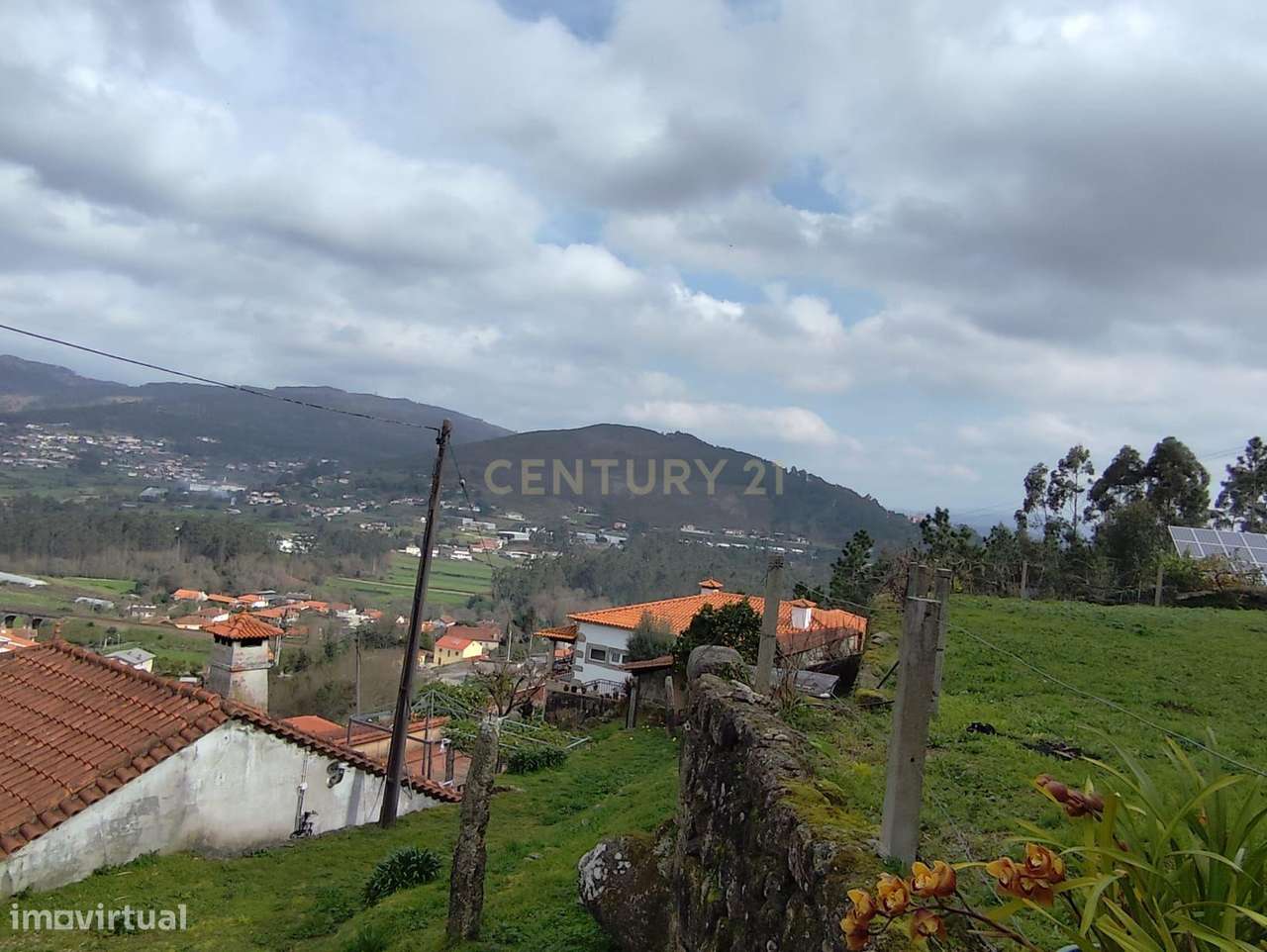 Casa em Pedra Renovada com vistas Panorâmicas - Grande imagem: 5/13