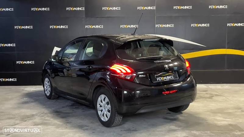 Peugeot 208 1.6 BlueHDi Style - 19