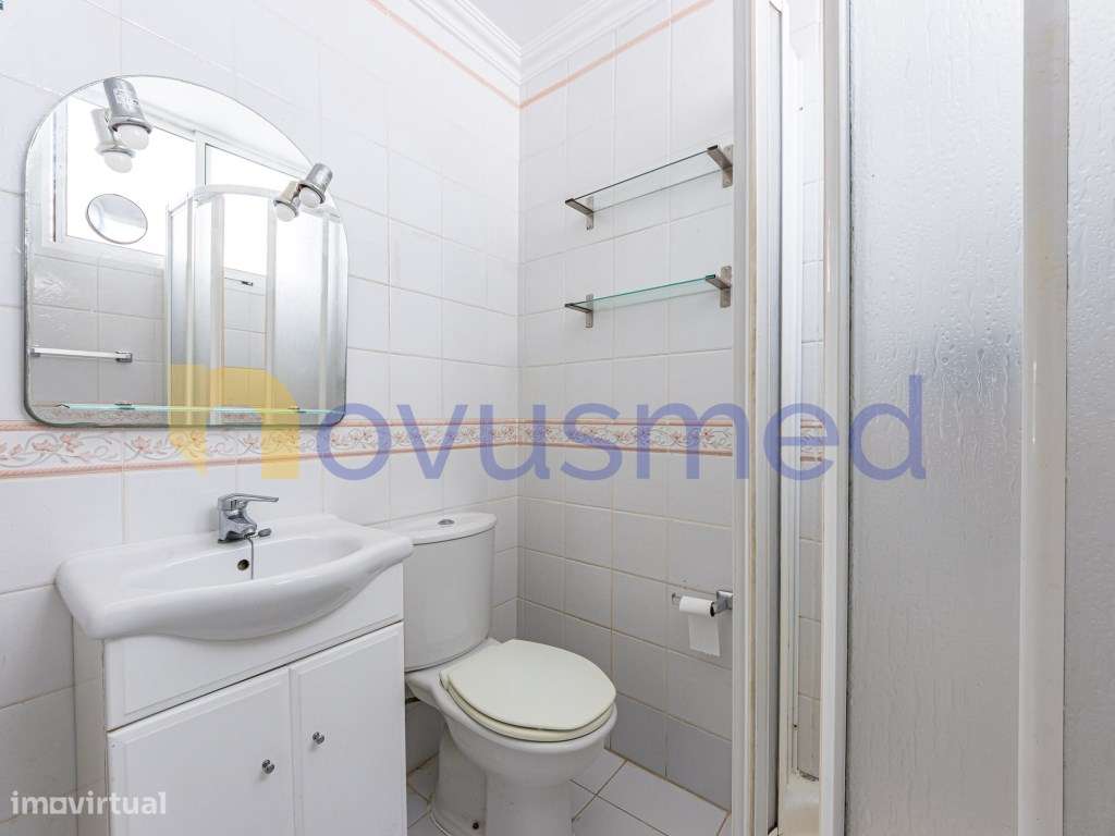 Moradia com Piscina na Zona Premium Areias São João, Albufeira-33