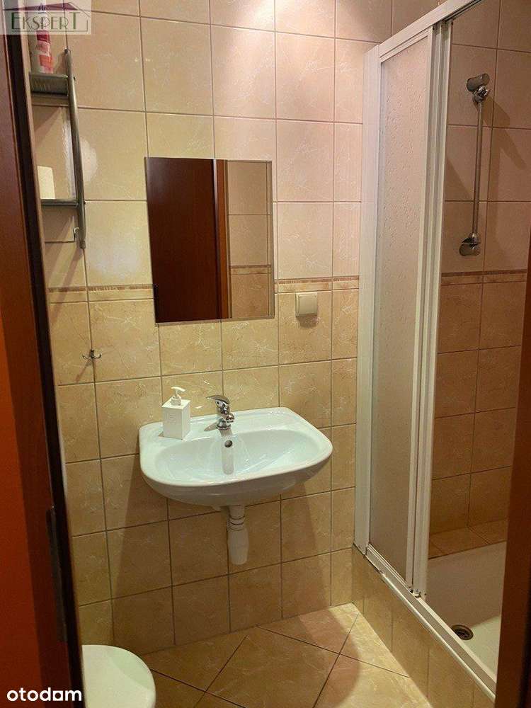 Pensjonat z funkcją mieszkalną lub dom dwurodzinny-8