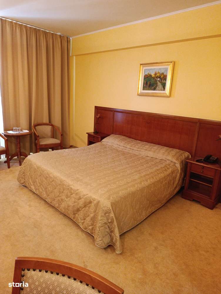 Hotel ultracentral, 4stele, piscina, parcare, Oradea-2