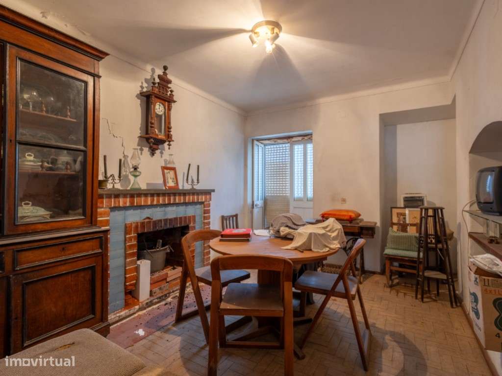 No Coração de Abrantes, possibilidade 4 apartamentos - Grande imagem: 4/24