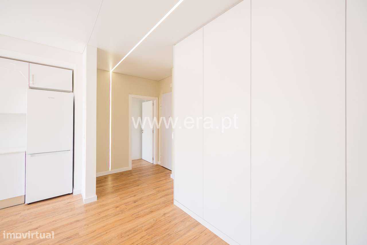 Apartamento Totalmente Remodelado em Odivelas – Pronto a Habitar! - Grande imagem: 4/23