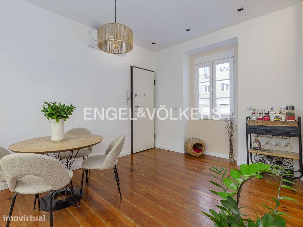 T2 mobilado c/ estacionamento no Saldanha - Grande imagem: 3/28