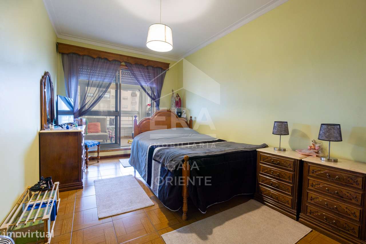 Apartamento T2 com Terraços e Vista Douro-26
