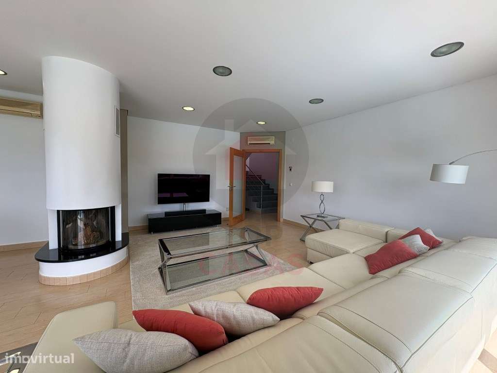 Moradia Contemporânea de Luxo com Vista Deslumbrante sobre a Lagoa ...-25