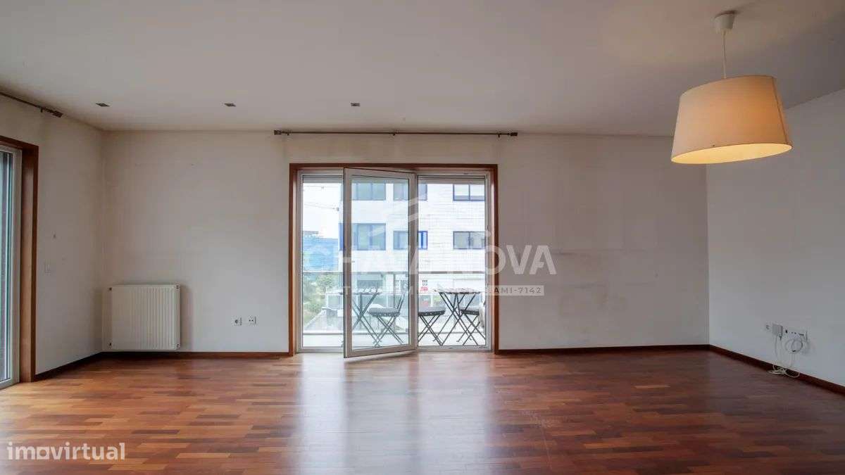 Apartamento T3 Praça das Flores - Bonfim - Porto-4