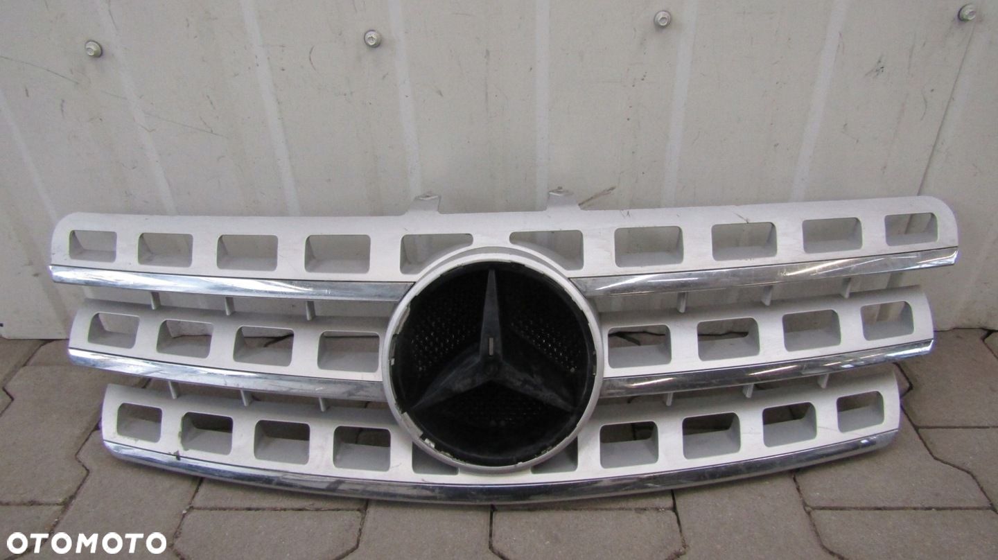 Grill atrapa MERCEDES W164 ML II 2 08- LIFT - 1