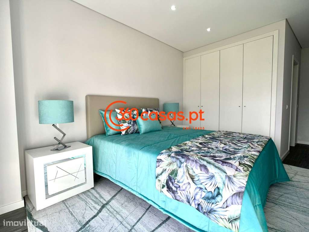 Apartamento T3 Novo com piscina, garagem e arrecadação em Olhão-19