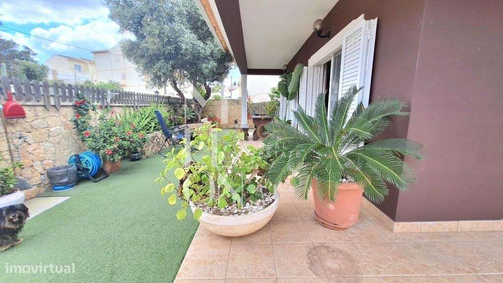 Moradia Isolada com Jardim e Cave – Zona Tranquila | Algoz, Silves-35