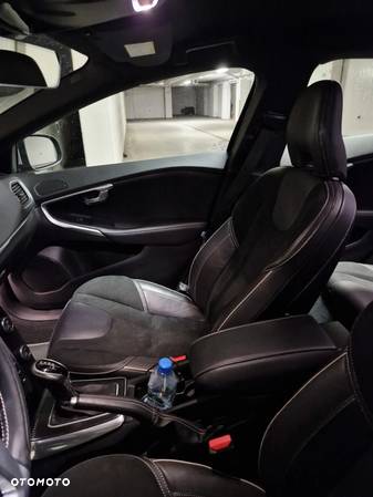 Volvo V40 T3 Drive-E R-Design Momentum - 14