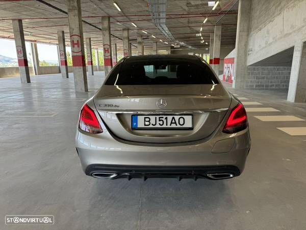 Mercedes-Benz C 300 de AMG Line - 18