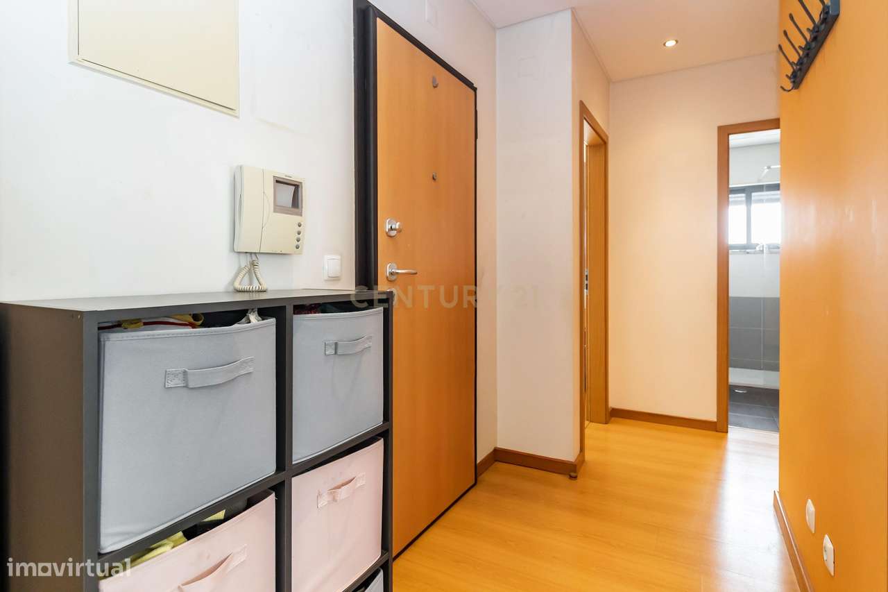 Apartamento T2 na  Quinta do Bom Retiro, Sobreda-4