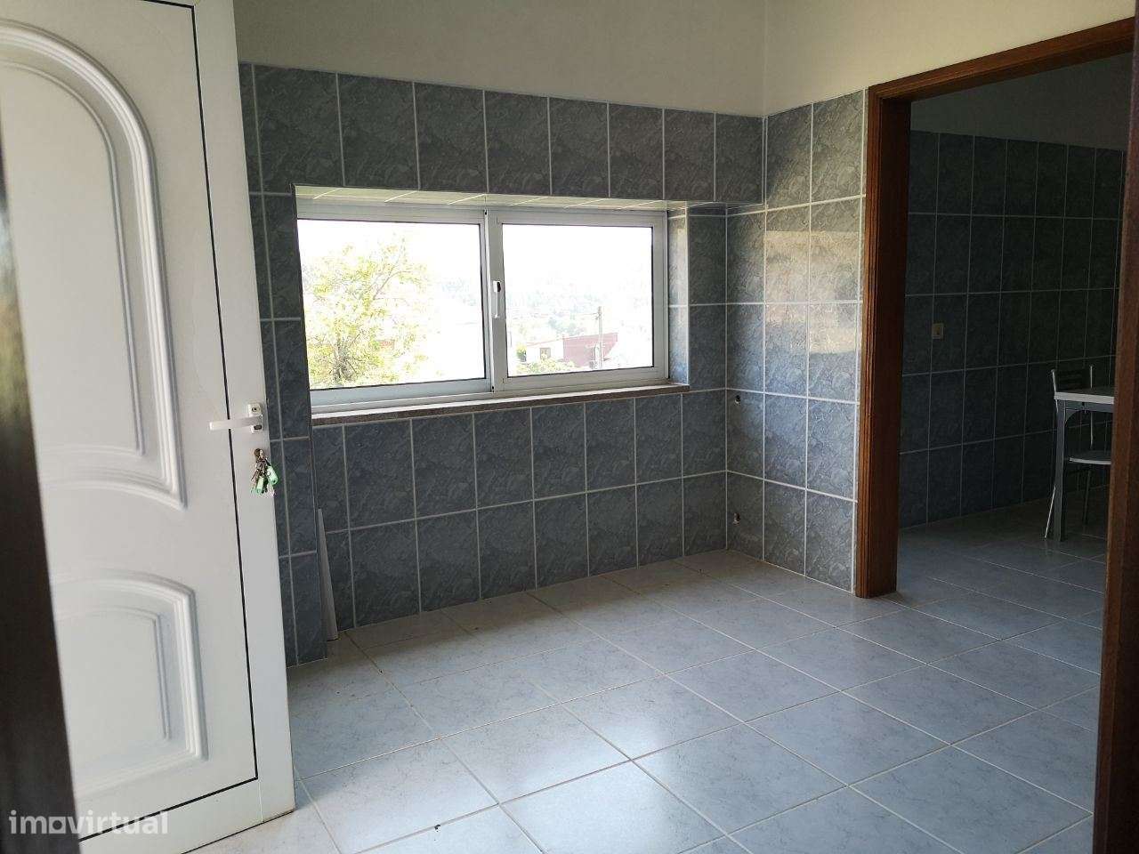 Moradia c/2 habitações + terreno p/construir / Escariz / Arouca-5