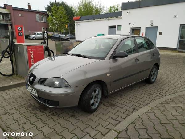 Seat Ibiza 1.4 16V Signo - 2