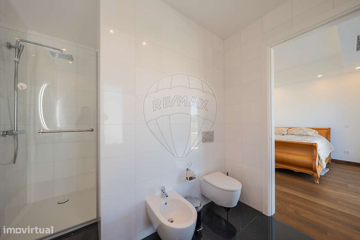 Moradia T4 para venda-32