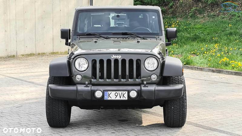 Jeep Wrangler - 5