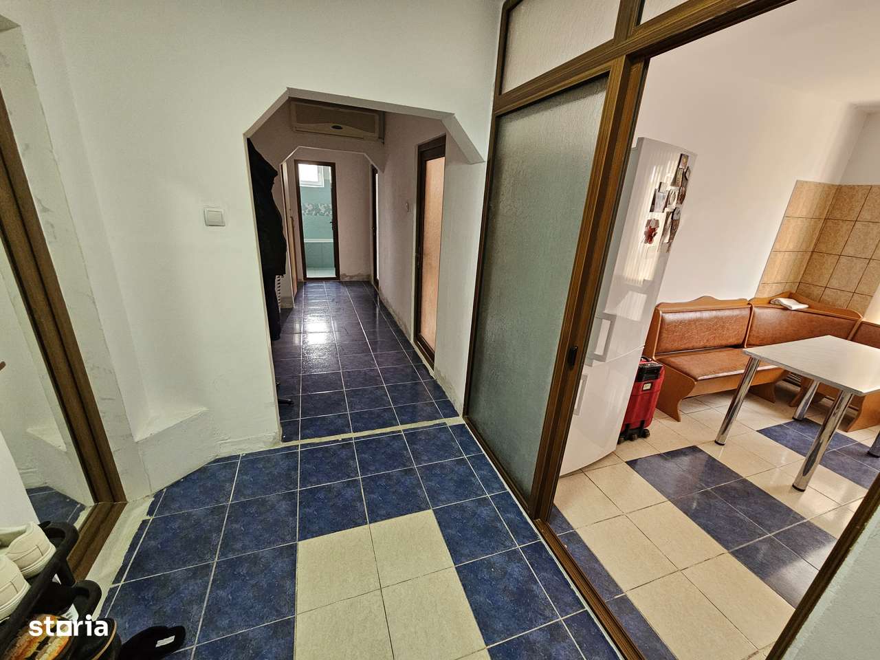 Vand ap cu 3 camere str. Dunarea - Posta 4-5