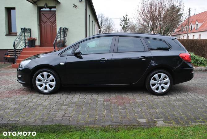 Opel Astra 1.4 Turbo Sports Tourer ecoFLEX Start/Stop ENERGY - 2