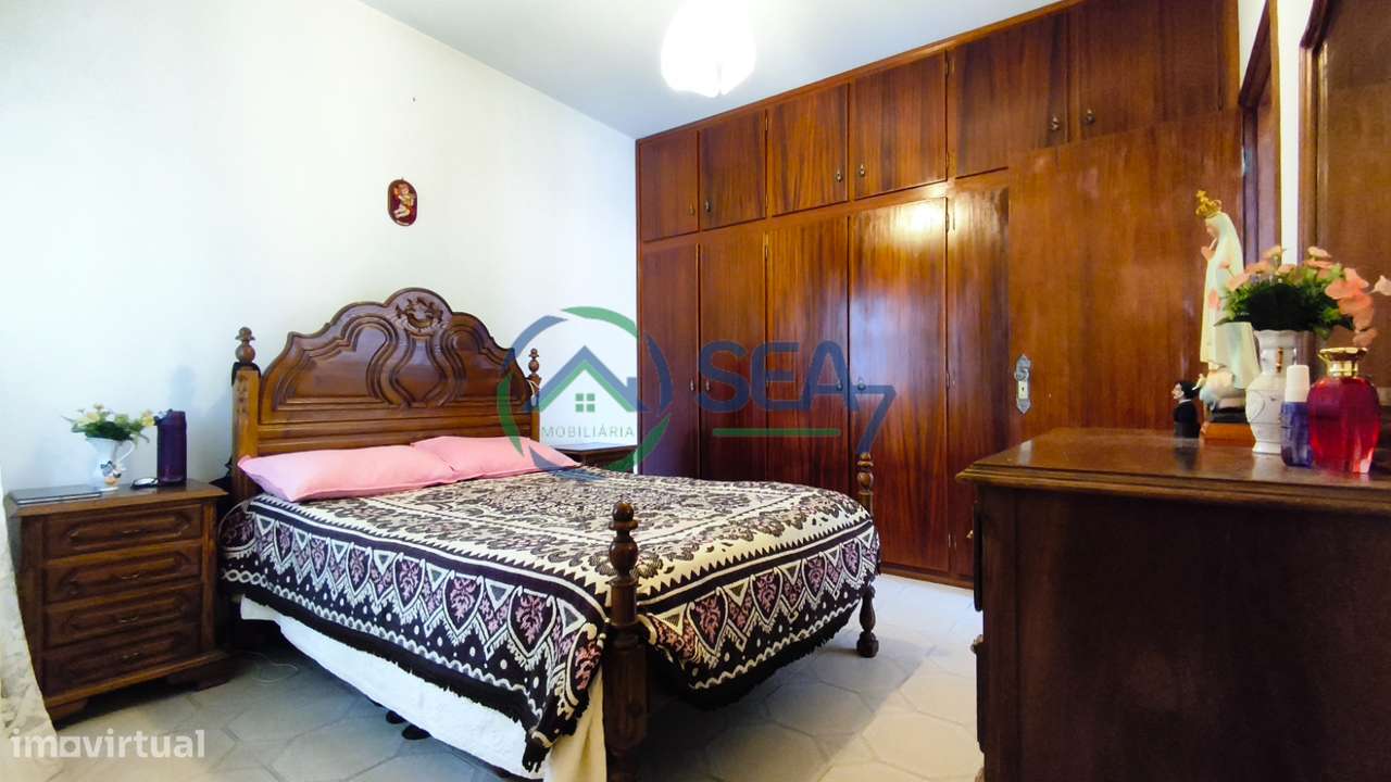 Moradia T3 com terreno, Apúlia-14