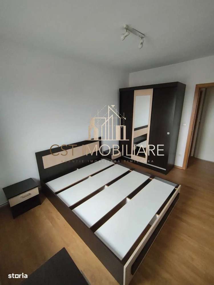 Apartament 3 camere, decomandat, renovat, etaj 5 - Centrala proprie - Imagine principală: 2/8