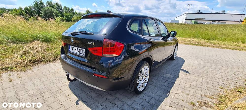 BMW X1 sDrive18i - 13