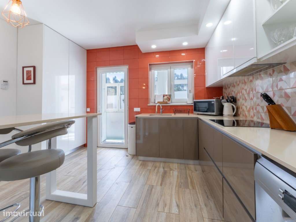 Moradia T3 com Terraço e Churrasqueira no Nadadouro-5