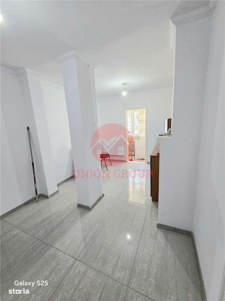 Apartament 2 Camere, Decomandat, Navodari - Imagine principală: 3/13