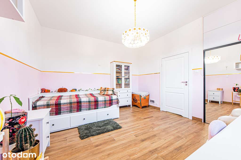 Ekskluzywna posiadłość ze stawem na dużej działce.-11