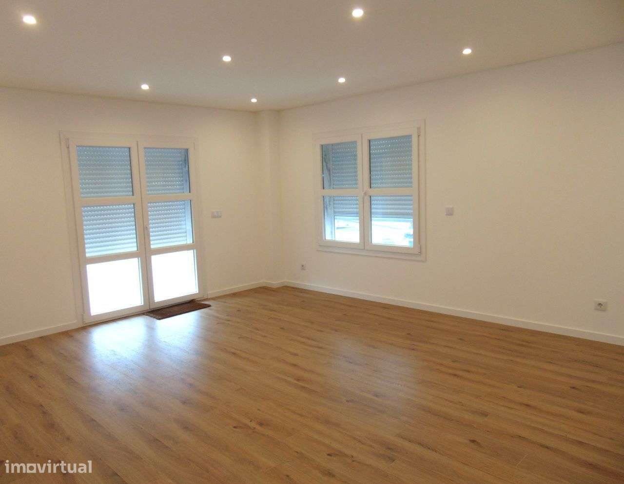 Apartamento novo T2 com terraço 50m2-6