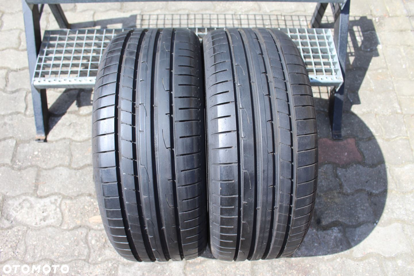 2x 245/45R18 DUNLOP SPORT MAXX RT2 100Y XL 24r - 1