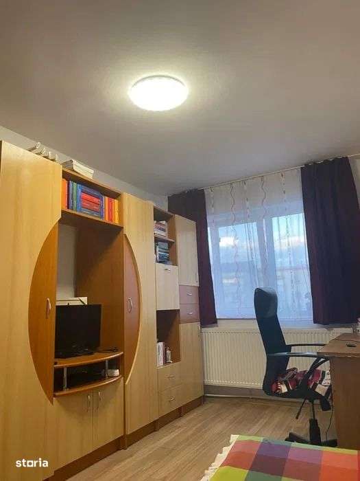 Apartament 2 camere, 48 mp - etaj 3 - zona Scala - Imagine principală: 4/7