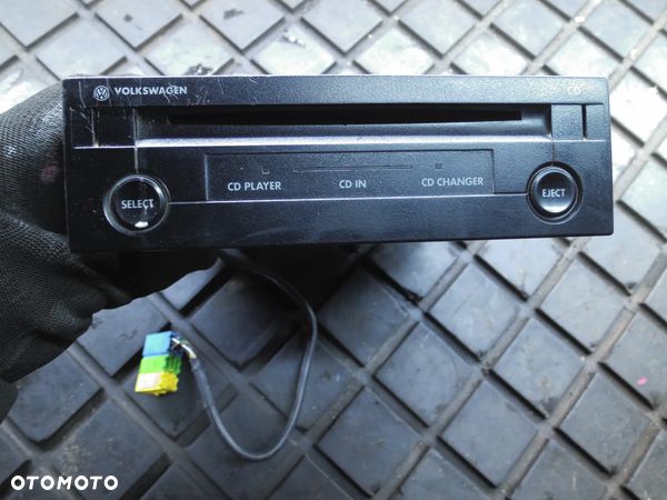 Odtwarzacz CD PLAYER VW Golf IV Passat Bora Polo - 1