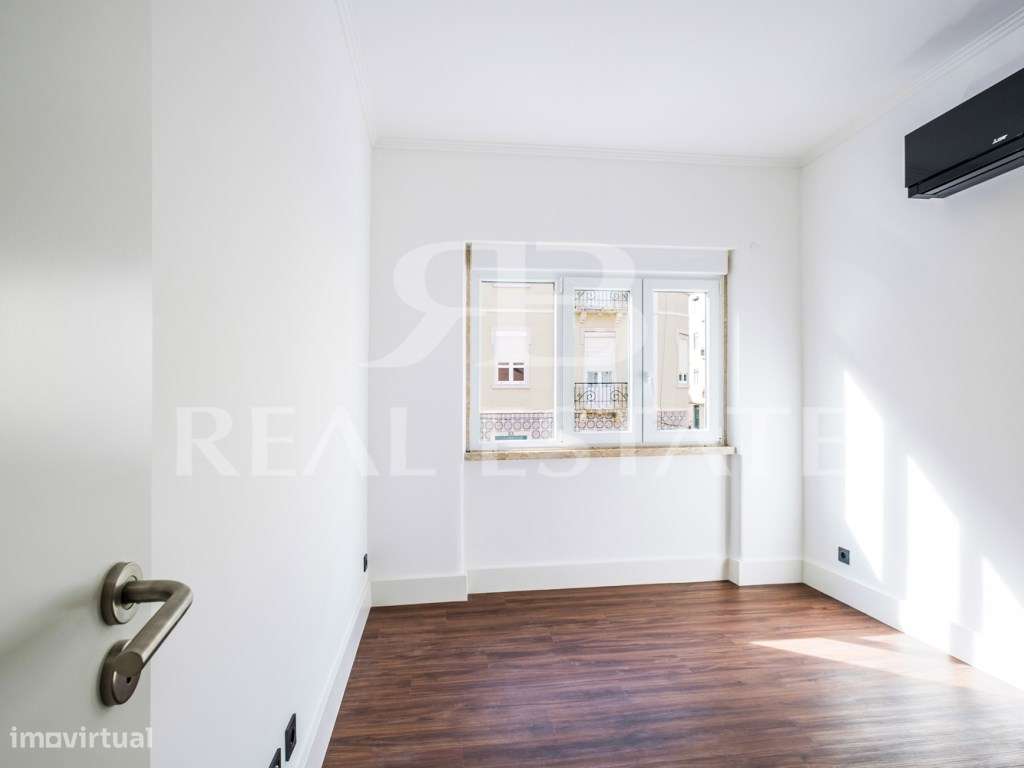 T3 com 1 suite - Renovado em CAMPO DE OURIQUE, ao lado do Jardim da...-12