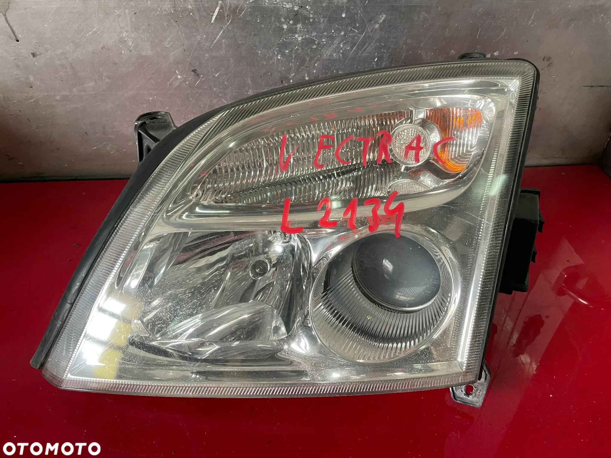 XENON LAMPA LEWY PRZÓD OPEL Vectra C - 1