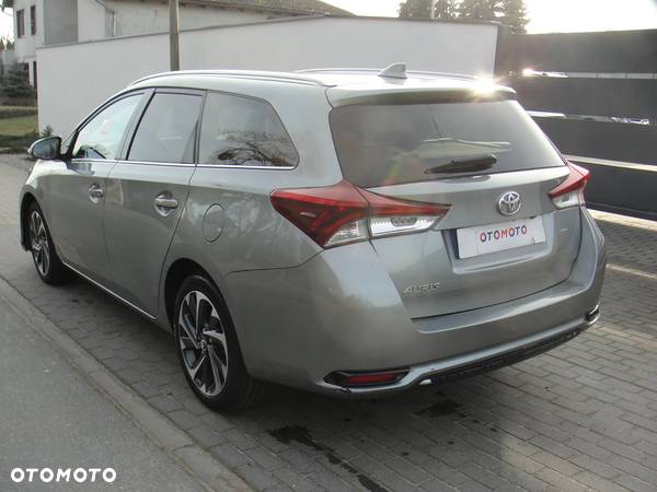 Toyota Auris 1.2 T Dynamic - 2