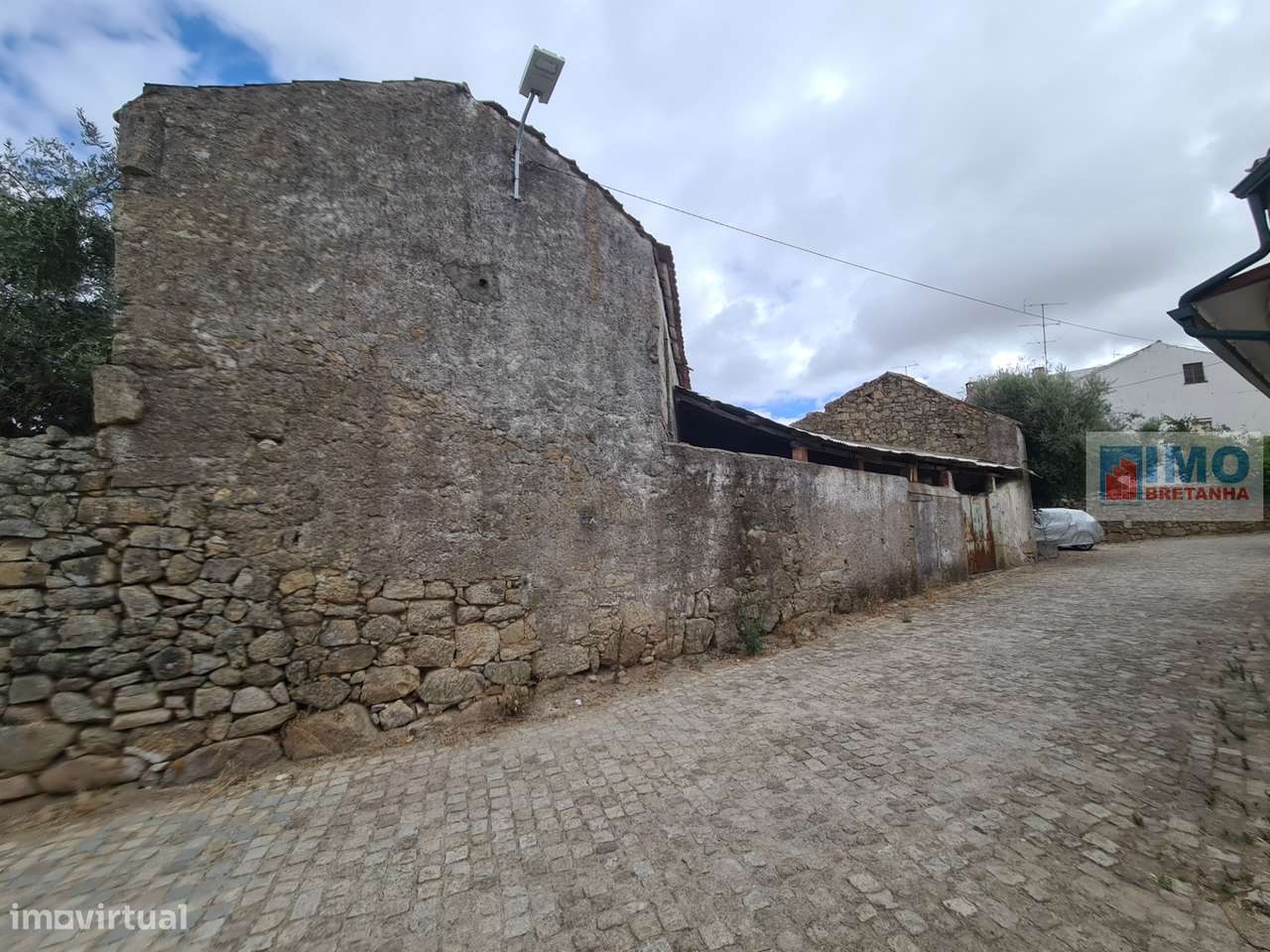 Armazém em Escalos de Cima - Grande imagem: 2/13