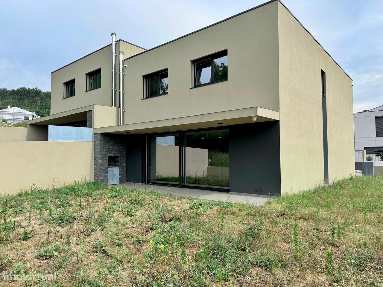 Moradia T3 nova pronta habitar Povoa de Lanhoso-32