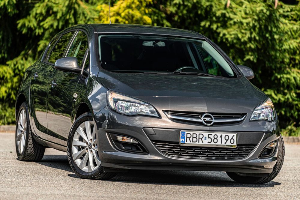 Opel Astra J (2009-2019) 1.4 Edition 2013