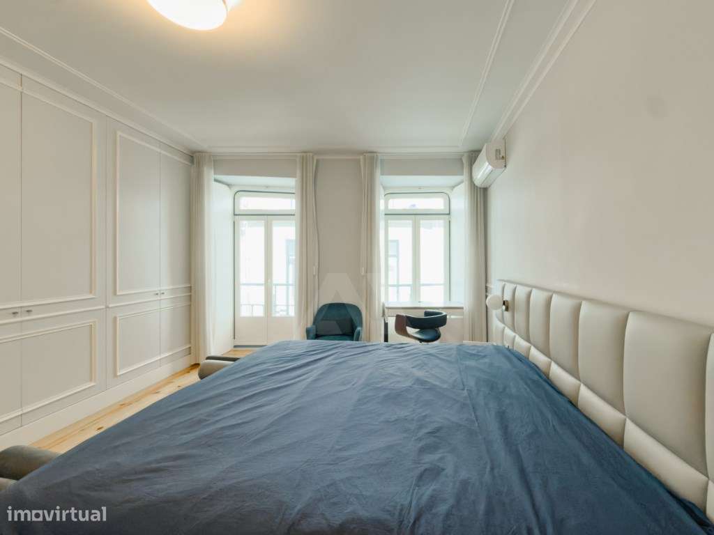 Apartamento T2 Totalmente Renovado e Mobilado em Lisboa-26