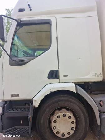 Renault Premium 320 dCI - 5