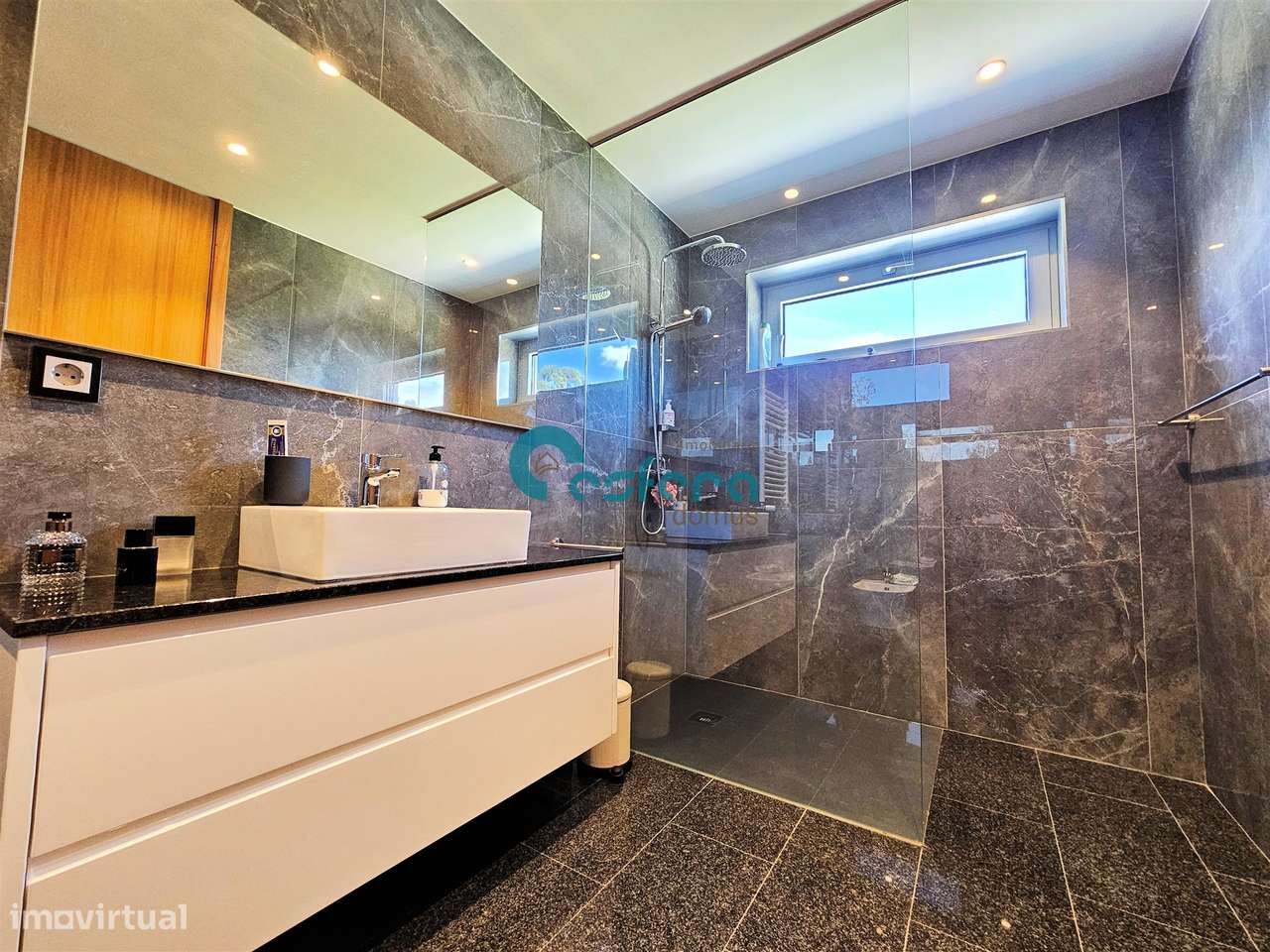 Moradia Geminada T4, Mobilada, Aveiro, Santa Maria da Feira, Lobão-33