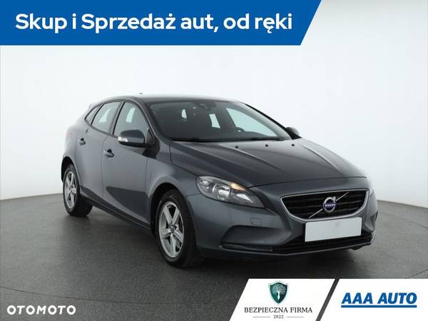 Volvo V40 - 2