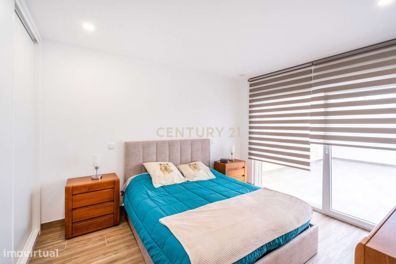 MORADIA ISOLADA TÉRREA T3 COM PISCINA AQUECIDA - ASSENTA (São Pedro d-26