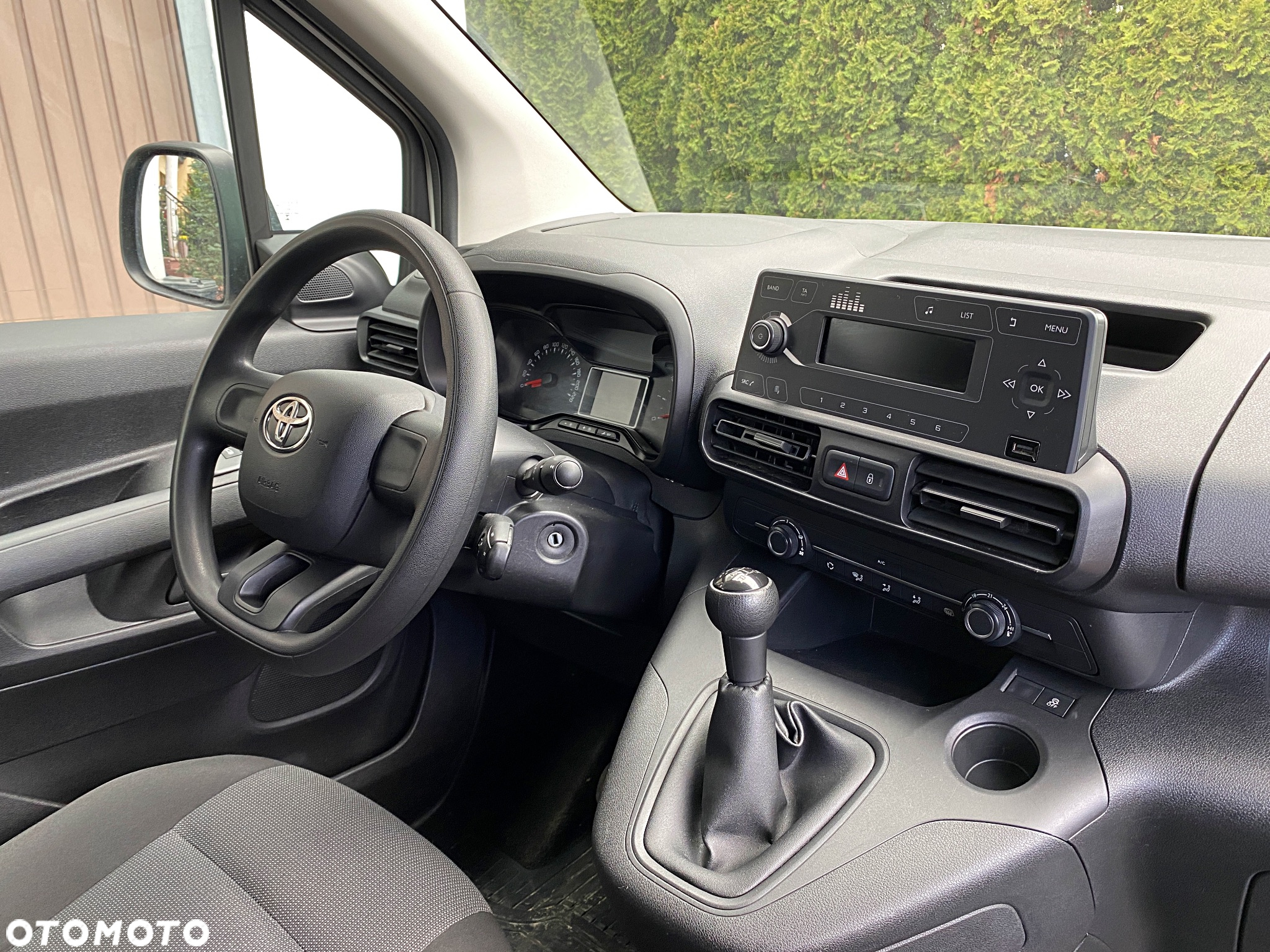 Toyota Proace City - 10