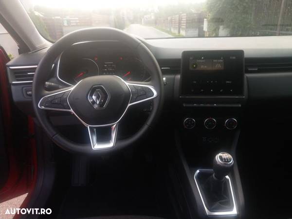 Renault Clio - 2